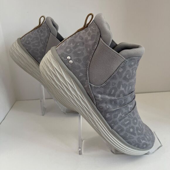 Ryka Niah Womens 7 Slip On Comfort Wedge Ankle Boot Bootie Gray Leopard Print - Picture 2 of 8